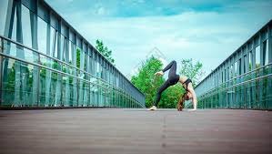 足球装备的科技革新解析